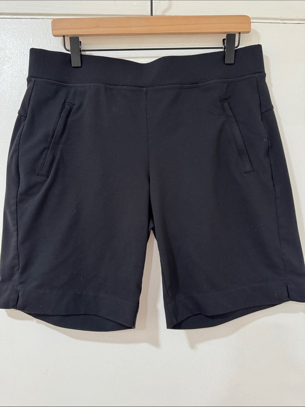 Athleta Black Women's Active Shorts